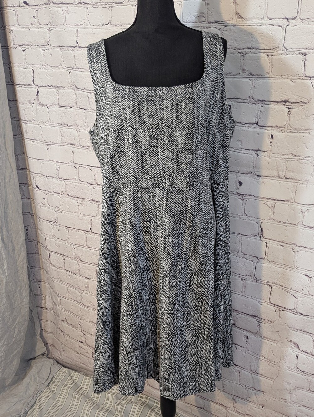 Banana Republic Black/White Dress